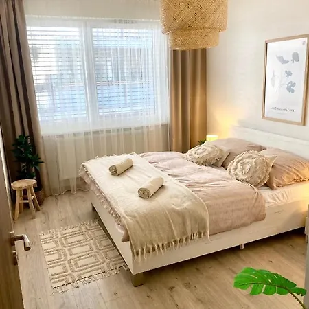 Apartman The Elite Downtown A/c & Garage Parking Pozsony