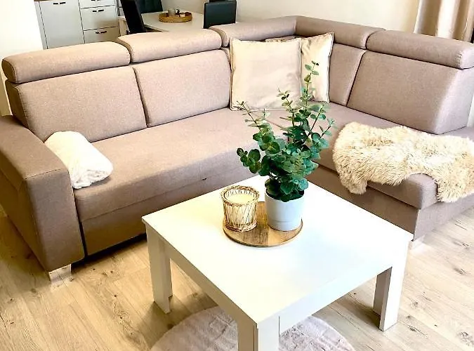 The Elite Downtown A/c & Garage Parking *