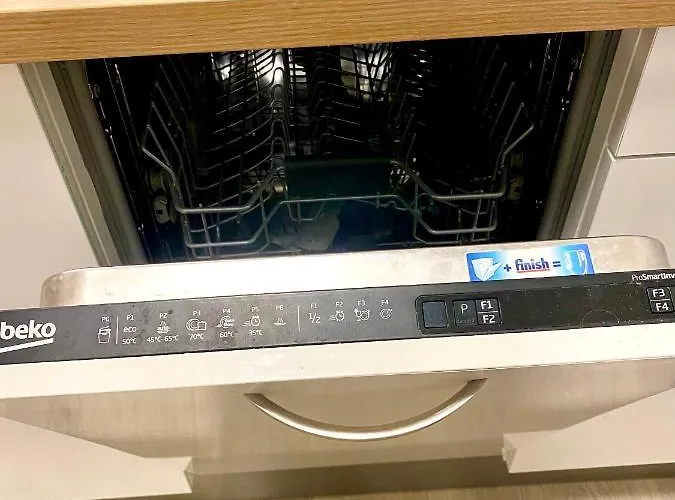 The Elite Downtown A/c & Garage Parking